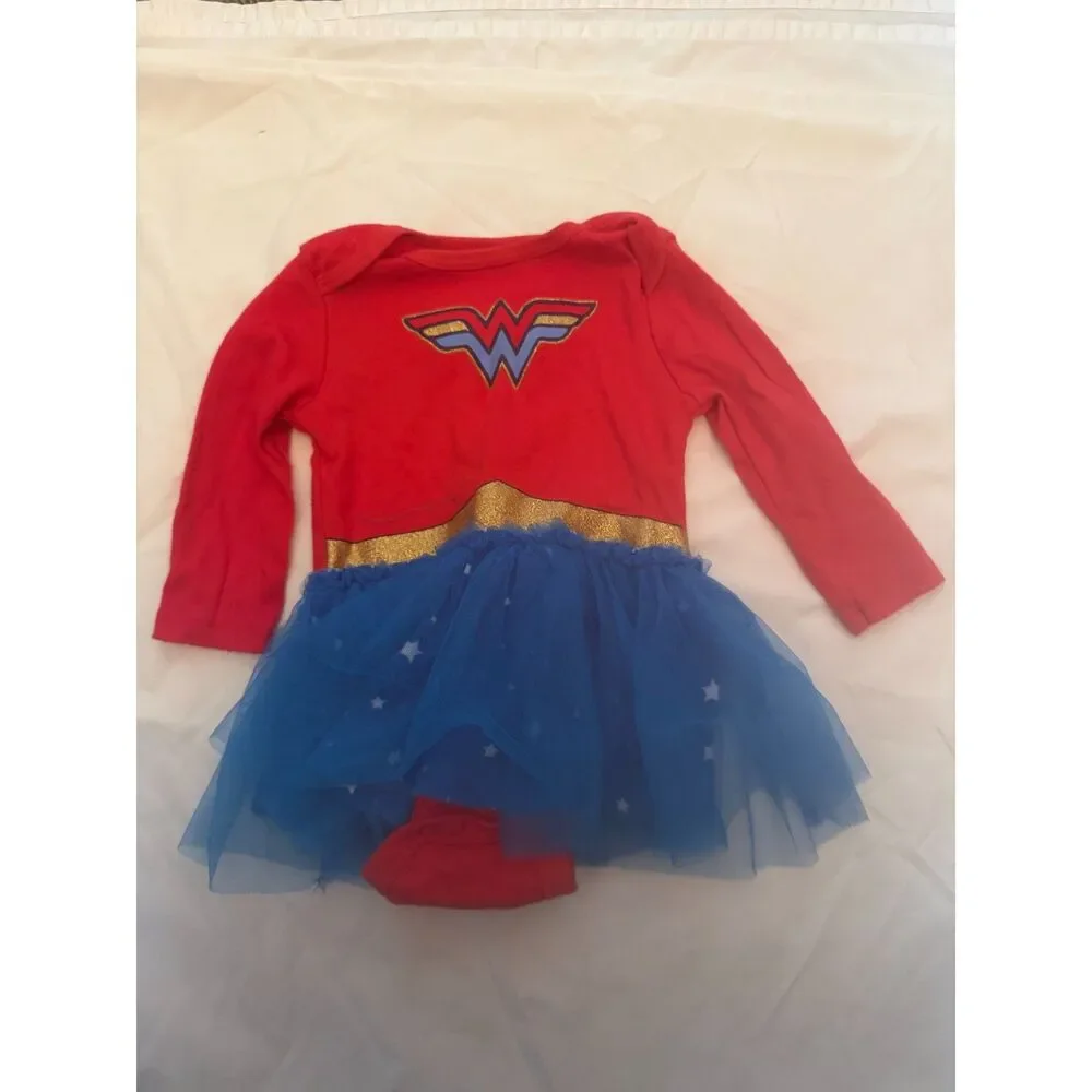 Infant Girls Size 12 Months Wonder Woman Outfit EUC